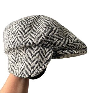 EATON North Country Canada Vintage Herringbone Wool Beret Newsboy Hat Ear Flap M